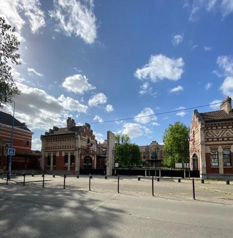 Krisko Parking Prive Et Clos Armentieres Luaran gambar